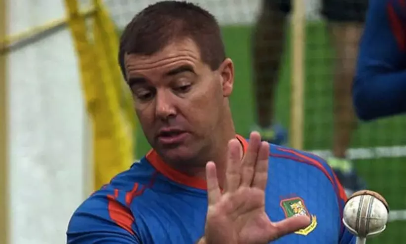 ഹീത്ത് സ്ട്രീക്ക് മരിച്ചിട്ടില്ല, ഇപ്പോഴും ജീവനോടെയുണ്ട്...; വാർത്ത തിരുത്തി ഹെൻറി ഒലോങ്ക; ക്രിക്കറ്റ് ലോകത്ത് ആശയക്കുഴപ്പം ഹീത്ത് സ്ട്രീക്ക് മരിച്ചിട്ടില്ല, ഇപ്പോഴും ജീവനോടെയുണ്ട്...; വാർത്ത തിരുത്തി ഹെൻറി ഒലോങ്ക; ക്രിക്കറ്റ് ലോകത്ത് ആശയക്കുഴപ്പം