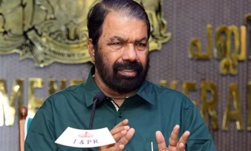 ഒന്ന്, മൂന്ന്, അഞ്ച്, ഏഴ്, ഒമ്പത് ക്ലാസുകളിലെ പാഠപുസ്തകങ്ങൾ പരിഷ്കരിച്ച് വിദ്യാലയങ്ങളിൽ എത്തിക്കുമെന്ന് വി. ശിവൻകുട്ടി ഒന്ന്, മൂന്ന്, അഞ്ച്, ഏഴ്, ഒമ്പത് ക്ലാസുകളിലെ പാഠപുസ്തകങ്ങൾ പരിഷ്കരിച്ച് വിദ്യാലയങ്ങളിൽ എത്തിക്കുമെന്ന് വി. ശിവൻകുട്ടി