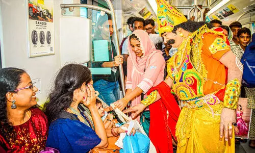 ഓണാഘോഷത്തിന്​ തുടക്കം മെട്രോ യാത്രക്കാർക്ക് സമ്മാനങ്ങൾ നേടാൻ അവസരം