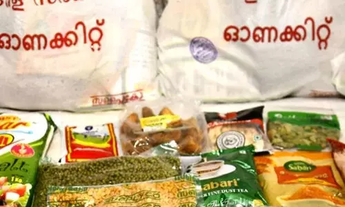 കിറ്റിനായി ഒാണപ്പാച്ചിൽ; കിട്ടാനുള്ളത്​ നാല്​ ലക്ഷം പേർക്ക്​