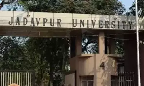 ജാദവ്പൂരിലെ വിദ്യാർഥി ക്രൂരമായി റാഗിങ്ങിനും ലൈംഗിക പീഡനത്തിനും ഇര; അന്വേഷണം അട്ടിമറിക്കാൻ വാട്സ്ആപ്പ് ഗ്രൂപ്പിൽ പ്രതികൾ ചർച്ച നടത്തിയെന്ന് പൊലീസ്