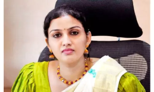 കാ​മ്പ​സി​ലെ ‘വി​ശ്വ​വി​ഖ്യാ​ത പ​ഴ​ക്കു​ല’