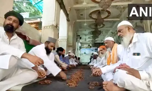 അജ്മീർ ദർഗയിൽ പ്രാർത്ഥന, ഗംഗയിൽ ആരതി...; കണ്ണും കാതും ചന്ദ്രയാൻ-3ലേക്ക് അജ്മീർ ദർഗയിൽ പ്രാർത്ഥന, ഗംഗയിൽ ആരതി...; കണ്ണും കാതും ചന്ദ്രയാൻ-3ലേക്ക്