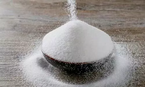 കുതിച്ചുയർന്ന് പണപ്പെരുപ്പം; പഞ്ചസാര കയറ്റുമതിക്ക് നിരോധനമേർപ്പെടുത്താനൊരുങ്ങി ഇന്ത്യ