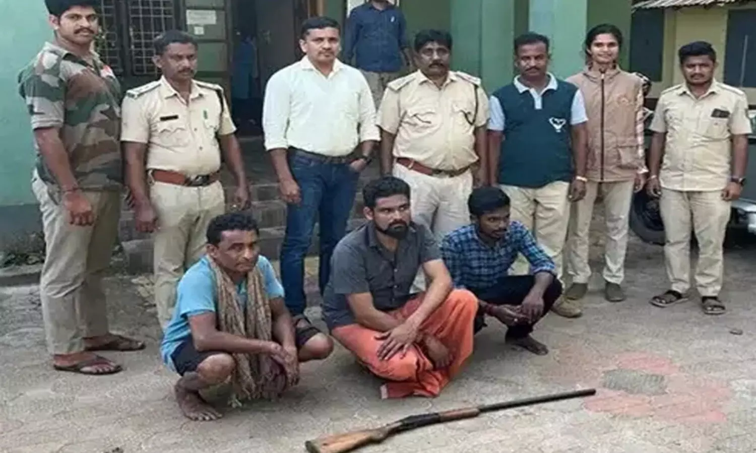 കലമാൻ വേട്ടക്കാർ അറസ്റ്റിൽ