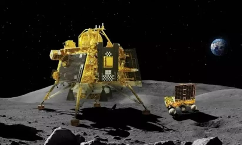 ച​ന്ദ്ര​യാ​ൻ: ഇ​ന്ത്യ​യു​ടെ അ​ഭി​മാ​ന​മു​യ​ർ​ന്ന നി​മി​ഷം