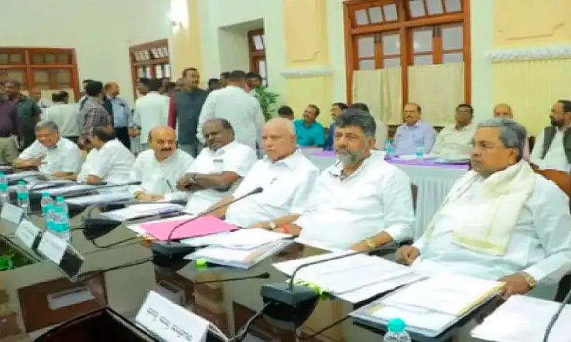 കാ​വേ​രി ന​ദീ​ജ​ല​പ്ര​ശ്നം;സ​ർ​വ​ക​ക്ഷി യോ​ഗം ചേ​ർ​ന്നു