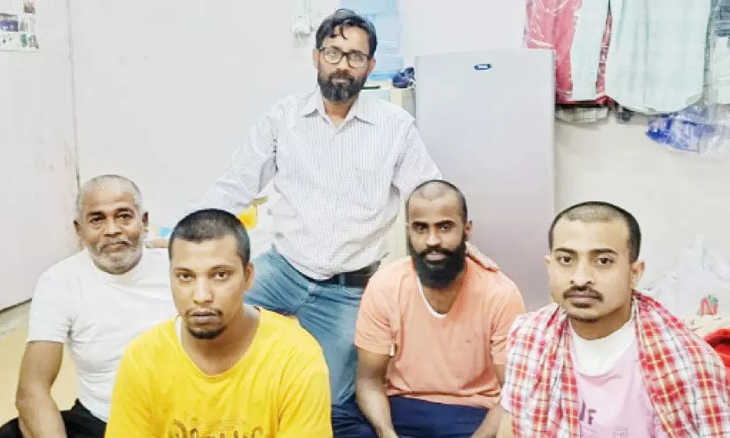 കൊലപാതകക്കേസിൽ ജയിലിലായ രണ്ടു ഇന്ത്യക്കാർ നിരപരാധികൾ, വിട്ടയച്ചു കൊലപാതകക്കേസിൽ ജയിലിലായ രണ്ടു ഇന്ത്യക്കാർ നിരപരാധികൾ, വിട്ടയച്ചു