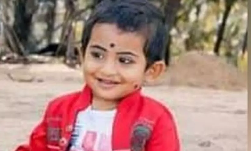 ശ്വാസതടസത്തെ തുടർന്ന് രണ്ട് വയസുകാരൻ മരിച്ചു ശ്വാസതടസത്തെ തുടർന്ന് രണ്ട് വയസുകാരൻ മരിച്ചു