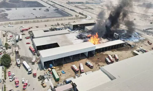 സിമന്റ്, ചായം നിർമാണ പ്ലാന്റിൽ വൻ തീപിടിത്തം