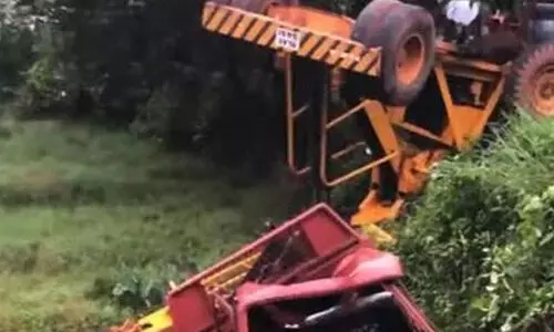 ക​ണ്ണൂ​രി​ല്‍ ക്രെ​യി​ന്‍ മ​റി​ഞ്ഞ് ഓ​പ്പ​റേ​റ്റ​ര്‍ മ​രി​ച്ചു