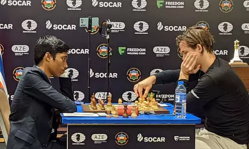 പൊരുതി തോറ്റ് പ്രഗ്നാനന്ദ; കാൾസൺ ലോക ചെസ് ചാമ്പ്യൻ