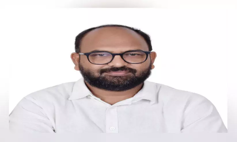 എം.ബി. അനീസുദ്ദീന്​ സേവനം എമിറേറ്റ്സ് മാധ്യമ പുരസ്കാരം