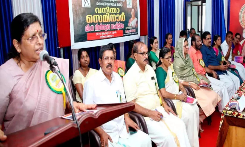 എല്ലാ മേഖലയിലും ലിംഗനീതി ഉറപ്പാക്കണം –അഡ്വ. സതീദേവി എല്ലാ മേഖലയിലും ലിംഗനീതി ഉറപ്പാക്കണം –അഡ്വ. സതീദേവി