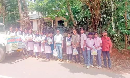 കി​ട​പ്പ് രോ​ഗി​ക​ൾ​ക്ക് ഓ​ണ​സ​മ്മാ​ന​വു​മാ​യി പാ​ലി​യേ​റ്റിവ് കൂ​ട്ടാ​യ്മ