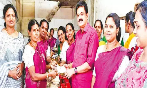 ഓ​ണ​ച്ച​ന്ത​യു​ടെ മ​ണ്ഡ​ലം​ത​ല ഉ​ദ്ഘാ​ട​നം നിർവഹിച്ചു