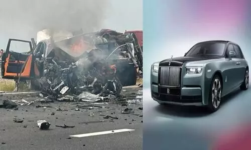 250 കിലോമീറ്റർ വേഗതയിൽ പറന്ന റോൾസ്​ റോയ്​സ്​ ടാങ്കറിൽ ഇടിച്ച്​ ഡ്രൈവറും സഹായിയും മരിച്ചു -വിഡിയോ