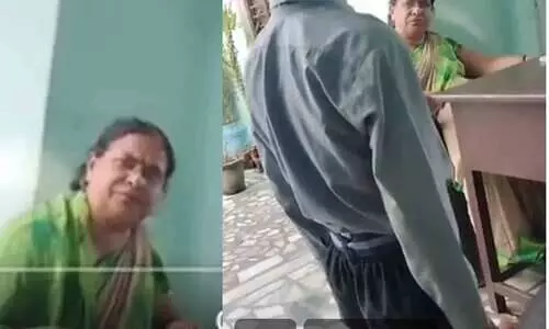 യു.പിയിൽ പിഞ്ചുകുട്ടികളിൽ വിദ്വേഷം കുത്തിവെച്ച് അധ്യാപിക: വിദ്യാർഥികളെ കൊണ്ട് മുസ്‌ലിം വിദ്യാർഥിയുടെ മുഖത്ത് അടിപ്പിച്ചു, വിഡിയോയിൽ പകർത്തി