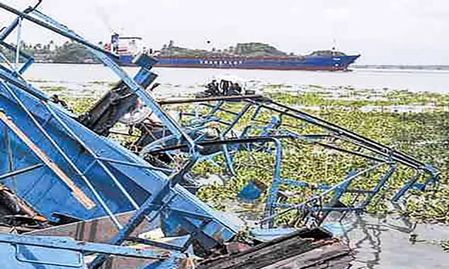 ത​ക​ർ​ന്ന ബോ​ട്ട് (ഫ​യ​ൽ ചി​ത്രം)