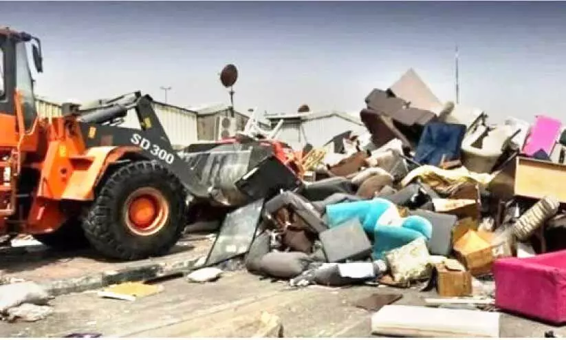 ദ​മ്മാ​മി​ൽ പ​ഴ​യ ഫ​ർ​ണി​ച്ച​ര്‍ ഉ​രു​പ്പ​ടി​ക​ളു​ടെ ച​ന്ത​യി​ൽ റെ​യ്ഡ്