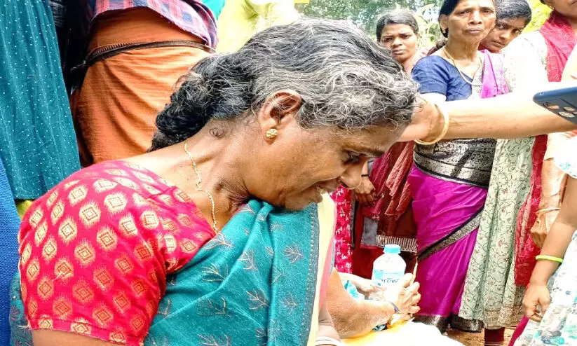ഒന്നിച്ചുള്ള യാത്രകൾ ഇനിയില്ല; കരഞ്ഞുതളർന്ന് സുന്ദരി അക്ക
