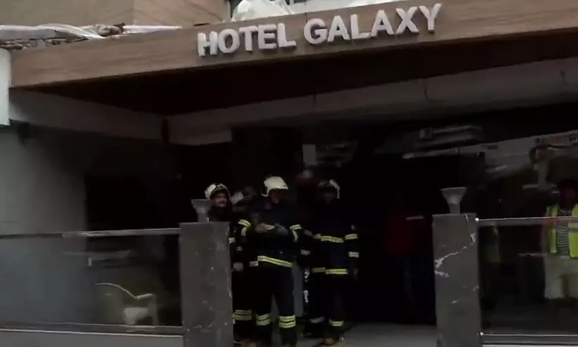 മുംബൈയിലെ ഹോട്ടലിൽ അഗ്നിബാധ; മൂന്നുപേർ മരിച്ചു; അഞ്ചുപേർക്ക് പരിക്ക് മുംബൈയിലെ ഹോട്ടലിൽ അഗ്നിബാധ; മൂന്നുപേർ മരിച്ചു; അഞ്ചുപേർക്ക് പരിക്ക്