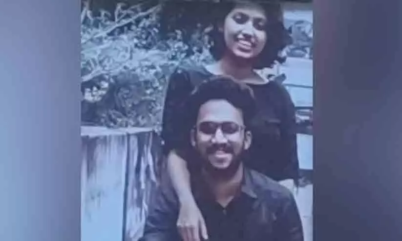 ഒപ്പം താമസിച്ച പെൺകുട്ടിയെ പ്രഷർ കുക്കർ കൊണ്ട് അടിച്ചു കൊന്നു; 29 കാരൻ അറസ്റ്റിൽ ഒപ്പം താമസിച്ച പെൺകുട്ടിയെ പ്രഷർ കുക്കർ കൊണ്ട് അടിച്ചു കൊന്നു; 29 കാരൻ അറസ്റ്റിൽ