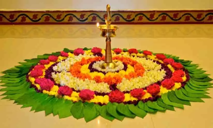 ഓണമാണ്; നല്ലോണമാണ് കഥകൾ ഏറെ പറയാനുണ്ട്...