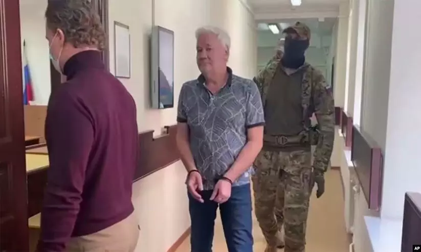 അറസ്റ്റിലായ യു.എസ് കോൺസുലേറ്റ് മുൻ ഉദ്യോഗസ്ഥൻ ചാരവൃത്തി നടത്തിയിരുന്നതായി റഷ്യ അറസ്റ്റിലായ യു.എസ് കോൺസുലേറ്റ് മുൻ ഉദ്യോഗസ്ഥൻ ചാരവൃത്തി നടത്തിയിരുന്നതായി റഷ്യ