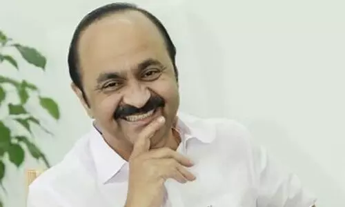 ഈ കെട്ടകാലത്ത് ജാതി മത വര്‍ണ വ്യത്യാസങ്ങള്‍ മറന്ന് നമുക്ക് ഒറ്റക്കെട്ടാകാം; ഓണാശംസകള്‍ നേര്‍ന്ന് പ്രതിപക്ഷ നേതാവ്