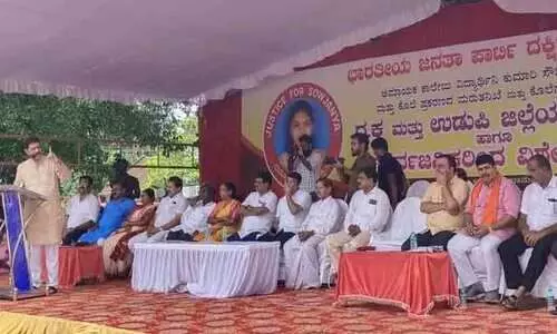 വിദ്യാർഥിനിയെ ബലാത്സംഗം ചെയ്ത് കൊന്ന കേസിൽ പ്രതിയെ വെറുതെ വിട്ടു; പുനരന്വേഷിക്കണമെന്ന ആവശ്യം ശക്തം, കോടതി തീരുമാനിക്കട്ടെയെന്ന് മന്ത്രി