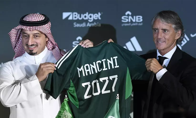 സൗദി ഫുട്‌ബാൾ ടീമിനെ പരിശീലിപ്പിക്കാന്‍ മാൻസീനി എത്തുന്നത് 223 കോടി രൂപ വാർഷിക ശമ്പളത്തിൽ!