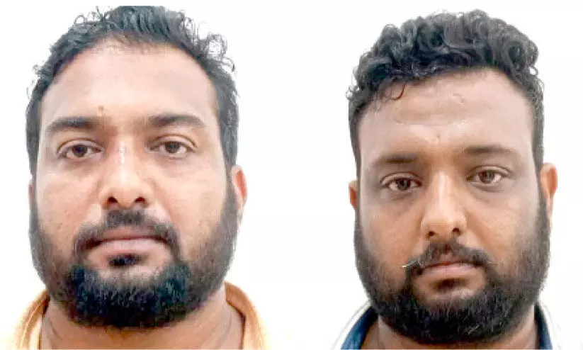 വിദേശജോലി വാഗ്ദാനംചെയ്ത് തട്ടിപ്പ്; തമിഴ്നാട് സ്വദേശികൾ അറസ്റ്റിൽ വിദേശജോലി വാഗ്ദാനംചെയ്ത് തട്ടിപ്പ്; തമിഴ്നാട് സ്വദേശികൾ അറസ്റ്റിൽ