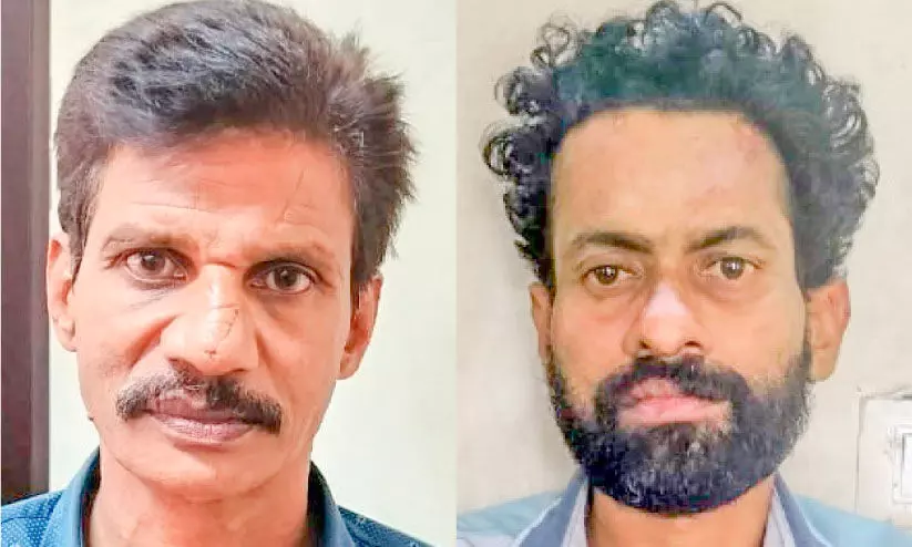 സ്വകാര്യ ബസിലെ മോഷണം: പ്രതികൾ പിടിയിൽ സ്വകാര്യ ബസിലെ മോഷണം: പ്രതികൾ പിടിയിൽ