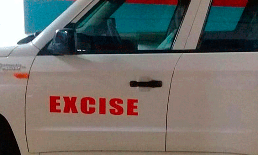 ഓണം: പരിശോധന ശക്തമാക്കി എക്സൈസ് ക​ണ്ണ്​ ചി​മ്മാ​തെ ബോ​ര്‍ഡ​ര്‍ പ​ട്രോ​ളി​ങ്​ യൂ​നി​റ്റും