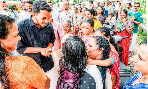 ഉത്രാടപ്പാച്ചിലിൽ ജെയ്ക്​