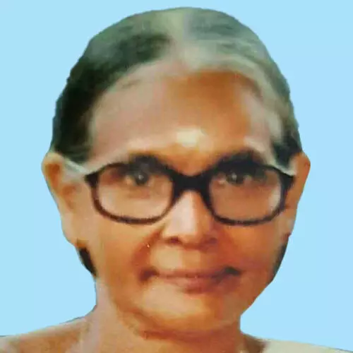 ദേ​വ​കി അ​മ്മ