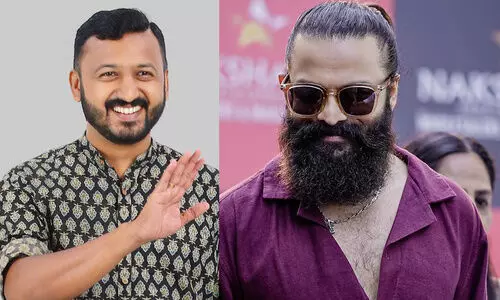 ‘സ്ഥലം അളക്കണ്ടേൽ പറഞ്ഞത് മാറ്റിപ്പറഞ്ഞോളണം’ -ജയസൂര്യയോട് രാഹുൽ മാങ്കൂട്ടത്തിൽ