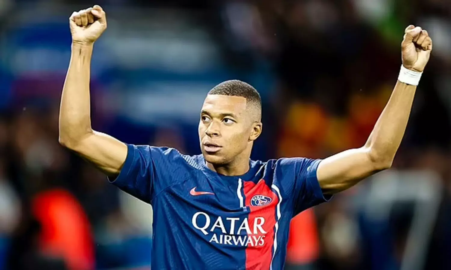 പുതിയ ട്വിസ്റ്റ്! പി.എസ്.ജിയുമായി പുതിയ കരാറൊപ്പിടാൻ എംബാപ്പെ; റിലീസ് ക്ലോസും