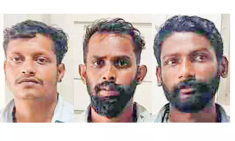 സിനിമ കാണാനെത്തിയ ദമ്പതികൾക്കുനേരെ ആക്രമണം; മൂന്ന് യുവാക്കൾ പിടിയിൽ സിനിമ കാണാനെത്തിയ ദമ്പതികൾക്കുനേരെ ആക്രമണം; മൂന്ന് യുവാക്കൾ പിടിയിൽ