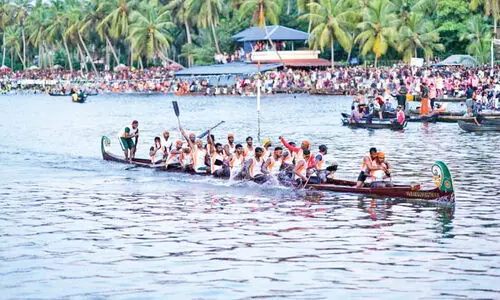 ബി​യ്യം കാ​യ​ൽ ജ​ലോ​ത്സ​വം: ജൂ​നി​യ​ർ കാ​യ​ൽ കു​തി​ര​യും പ​റ​ക്കും​ കു​തി​ര​യും ചാ​മ്പ്യ​ൻ​മാ​ർ