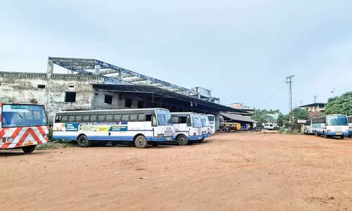 കെ.​എ​സ്.​ആ​ർ.​ടി.​സി മ​ല​പ്പു​റം ടെ​ർ​മി​ന​ൽ: വി​ക​സ​ന​പ്ര​വ​ർ​ത്ത​ന​ങ്ങ​ൾ​ക്ക് ഇ​ന്ന് തു​ട​ക്കം