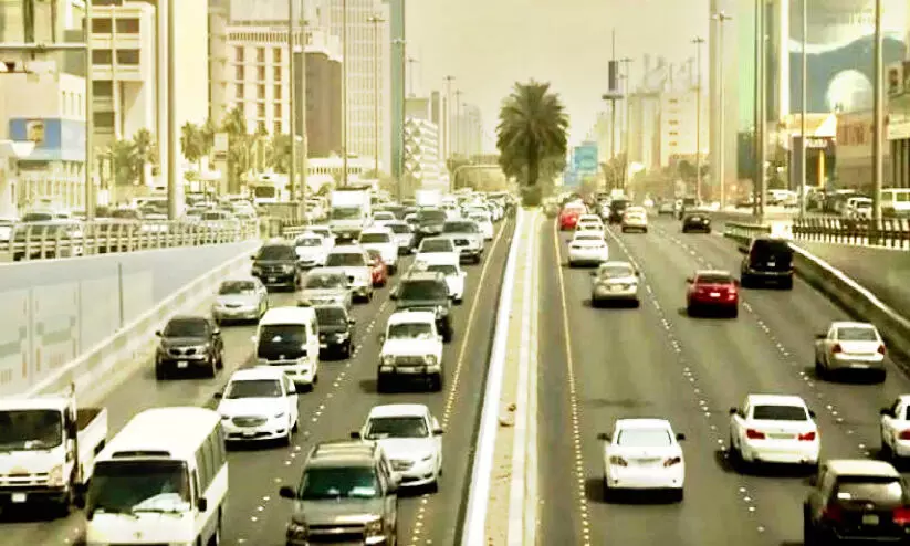 വാ​ഹ​ന​ങ്ങ​ളു​ടെ ഇ​ൻ​ഷു​റ​ൻ​സ്​ ലം​ഘ​ന​വും ഇ​നി കാ​മ​റ നി​രീ​ക്ഷ​ണ​ത്തി​ൽ