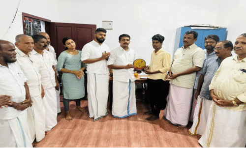 ലാ​ല്‍സ​ണ്‍ മെ​മ്മോ​റി​യ​ല്‍ വി​ദ്യാ​നി​ധി    സ്‌​കോ​ള​ര്‍ഷി​പ്പ് വി​ത​ര​ണം​ചെ​യ്തു