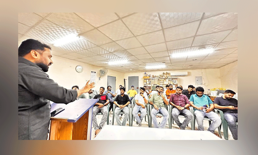 സ്വതന്ത്ര ഇന്ത്യ ഒരു അവലോകനം: യൂത്ത് ഇന്ത്യ മീറ്റ് സംഘടിപ്പിച്ചു സ്വതന്ത്ര ഇന്ത്യ ഒരു അവലോകനം: യൂത്ത് ഇന്ത്യ മീറ്റ് സംഘടിപ്പിച്ചു