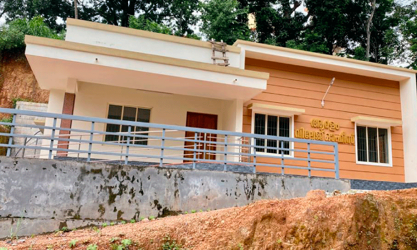 വില്ലേജ് ഓഫിസുകളുടെ കെട്ടിടോദ്ഘാടനവും പട്ടയ വിതരണവും നാലിന് വില്ലേജ് ഓഫിസുകളുടെ കെട്ടിടോദ്ഘാടനവും പട്ടയ വിതരണവും നാലിന്