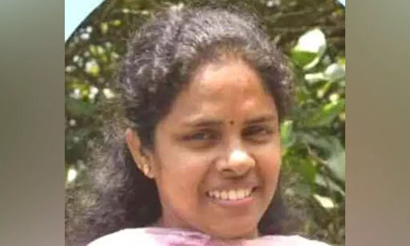 ഡെങ്കിപ്പനി ബാധിച്ച് യുവതി മരിച്ചു