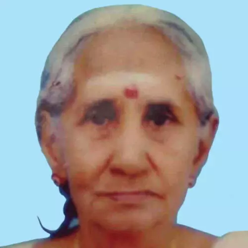 സ​ത്യ​ഭാ​മ അ​മ്മ