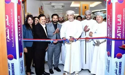 സു​ഹാ​റി​ലെ ബ​ദ​ർ അ​ൽ സ​മാ ഗ്രൂ​പ് ഓ​ഫ് ഹോ​സ്പി​റ്റ​ൽ​സ് ആ​ൻ​ഡ് പോ​ളി​ക്ലി​നി​ക്കി​ലെ  കാ​ത്ത്‌ ലാ​ബി​ന്‍റെ ഉ​ദ്​​ഘാ​ട​ന​ച്ച​ട​ങ്ങി​ൽ​നി​ന്ന്​