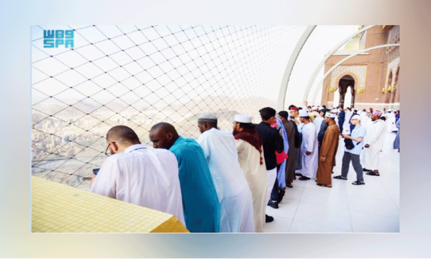 ഖു​ർ​ആ​ൻ മ​ത്സ​രാ​ർ​ഥി​ക​ൾ മ​ക്ക​യി​ലെ    ക്ലോ​ക്ക്​ ട​വ​ർ സ​ന്ദ​ർ​ശി​ച്ചു